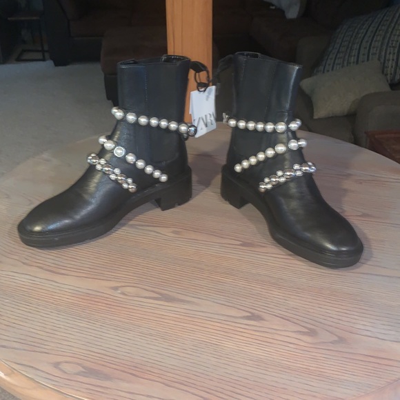 NWT Zara combat style boots - Picture 7 of 12